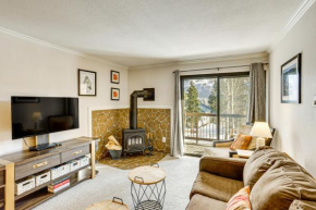 Skiing and Hiking Mtn-View Condo in Durango!